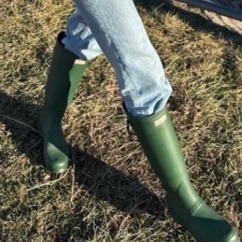 ISO:  Seeking the brand name of these rain boots..